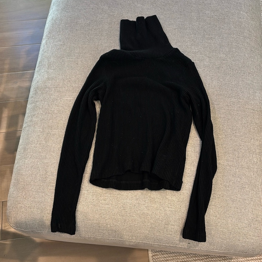 Women’s Club Monaco Turtleneck - Size XS - Black